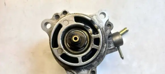 Mazda 626 Vacuum pump RF2A18G00A X2T58171