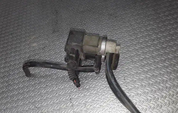 Audi A6 S6 C5 4B Turbo solenoid valve 059906629B