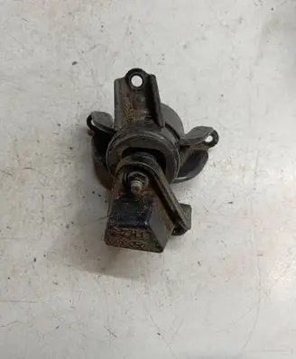Hyundai i40 Engine mount bracket 21810-3Z100 1310020122