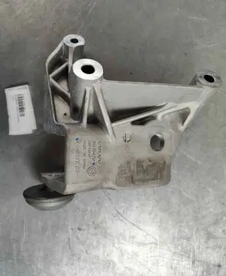 Volvo XC60 Engine mounting bracket 31430470