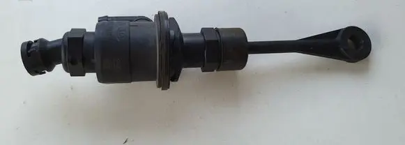 Hyundai i30 Clutch slave cylinder 10063