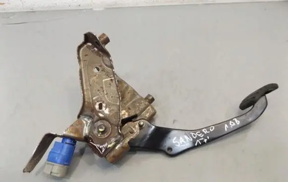 Clutch pedal