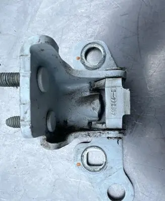 Renault Zoe Rear door lower hinge 416344 416344B
