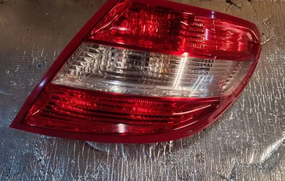 Mercedes-Benz C W204 Rear/tail lights 2048200264
