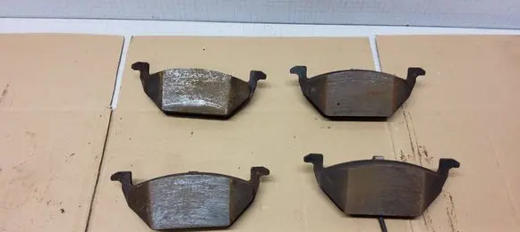 Skoda Octavia Mk2 (1Z) Brake pads (front) 90R02A01516 G122023131