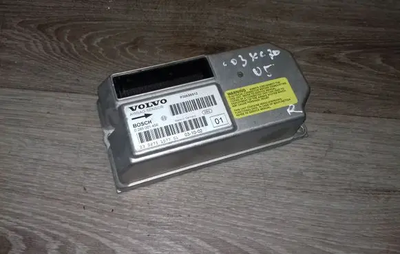 Volvo XC70 Airbag control unit/module 0285001456 P30658912