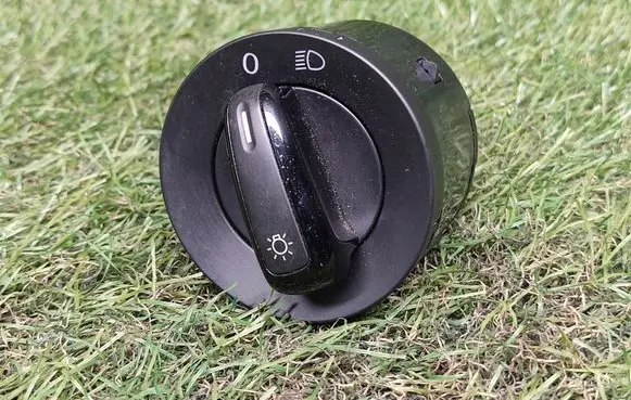 Volkswagen Jetta VI Light switch 5C6941431A