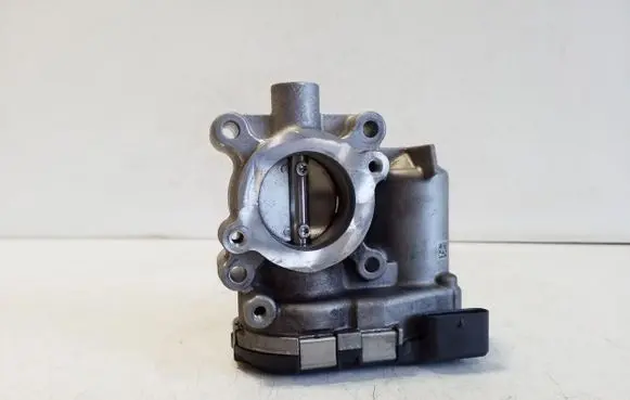 Nissan Qashqai J12 Electric throttle body valve A2821410200 0280750654