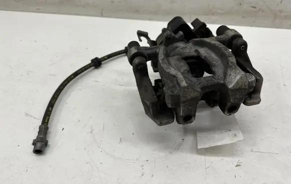 Mini Cooper Countryman F60 Rear brake caliper 6885541