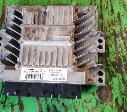 Renault Megane II Engine control unit/module ECU 8200766462