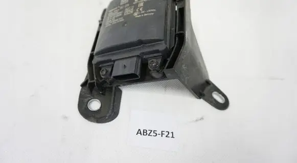 Renault Clio V Distronic sensor radar 284E73723R