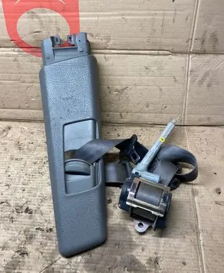 Audi A6 S6 C4 4A Front seatbelt 0566021300