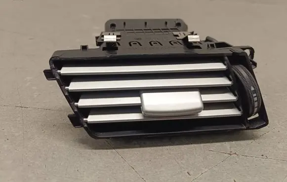 Mercedes-Benz E W212 Dashboard side air vent grill/cover trim A2128300154 06821001