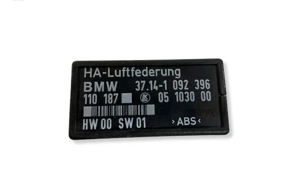 BMW 5 E39 Suspension control unit/module 110187