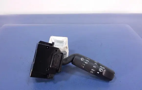 Mazda 3 I Wiper turn signal indicator stalk/switch 17D682