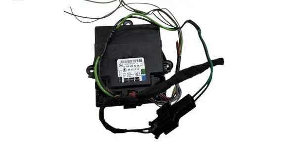 Mercedes-Benz A W169 Door control unit/module A1698207226 05072332