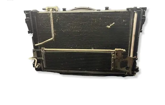 Mercedes-Benz CLS C218 AMG Radiator set A2049066802 004186