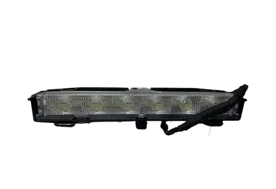 Volkswagen Jetta VI Third/center stoplight 01051200