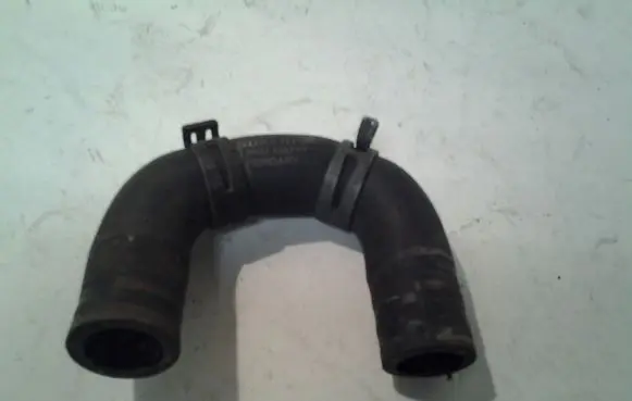 Volkswagen Touareg I Engine coolant pipe/hose 7L6121086