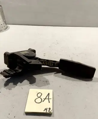 Opel Astra G Accelerator throttle pedal 9157998