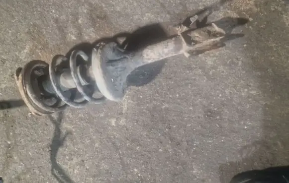 Mitsubishi Outlander Front shock absorber/damper