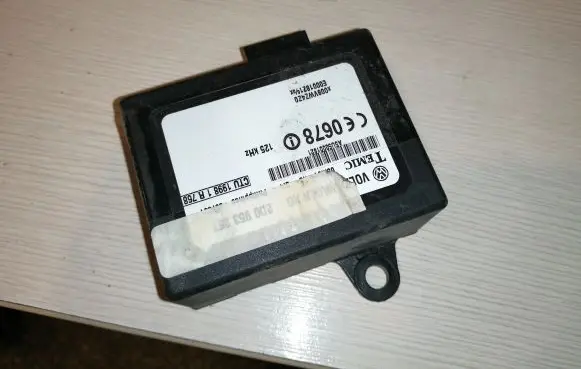 Volkswagen II LT Immobilizer control unit/module 2D0953257