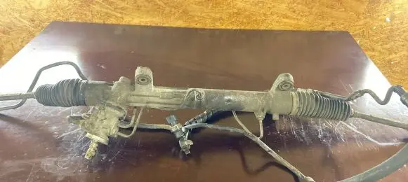 Toyota Avensis T250 Steering rack