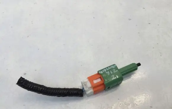 Nissan Qashqai J12 Brake pedal sensor switch 1713K3