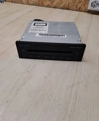 Volkswagen PASSAT B6 CD/DVD changer 3C0035110A VWZ3Z8G9111937
