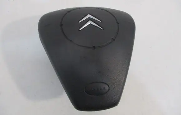 Steering wheel airbag
