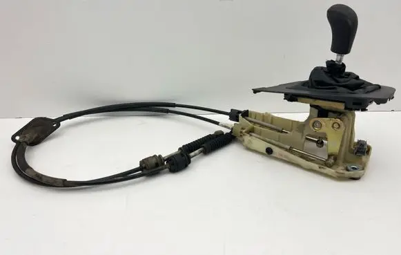 Volvo V70 Gear shift cable linkage 8653073