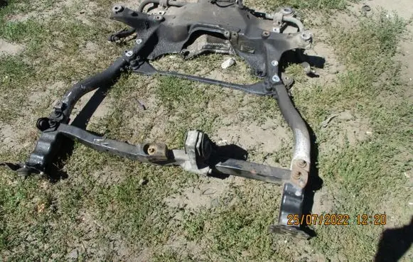 Citroen C5 Front subframe