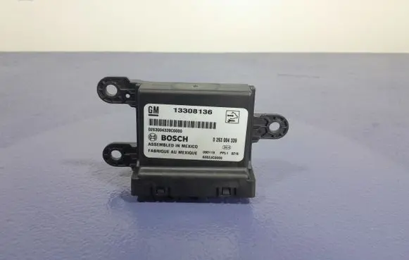 Chevrolet Cruze Other control units/modules 13308136