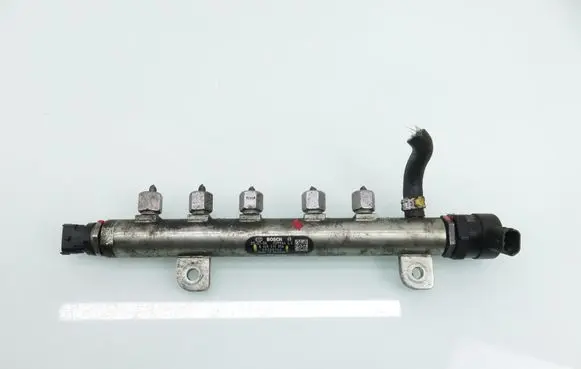 Opel Zafira B Fuel main line pipe 55200266 0445214056 0281002507