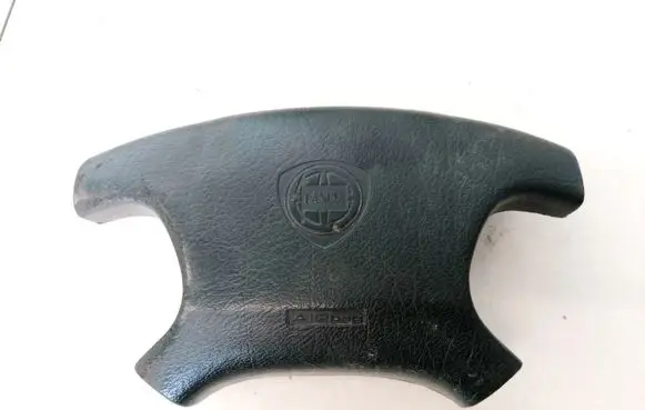 Lancia Zeta Steering wheel airbag