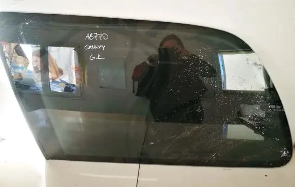 Ford Galaxy Rear side window