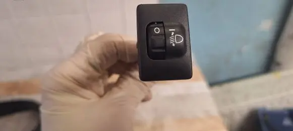Toyota Auris 150 Headlight level height control switch 8415202040 2827