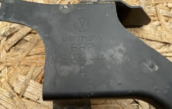 Audi TT Mk1 Other engine bay part 06A133444K