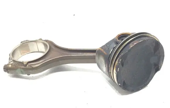 Volkswagen Golf VII Piston with connecting rod 04EAM