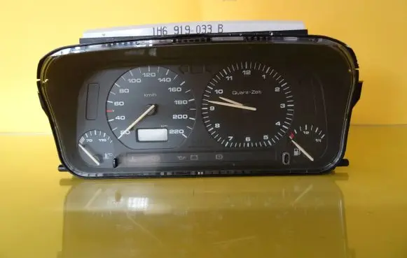 Volkswagen Golf III Speedometer (instrument cluster) 1H6919033B