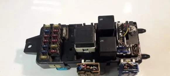 Volvo S40, V40 Fuse box set 30807050 96W4450K