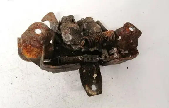 Mitsubishi Colt Engine bonnet/hood lock/catch