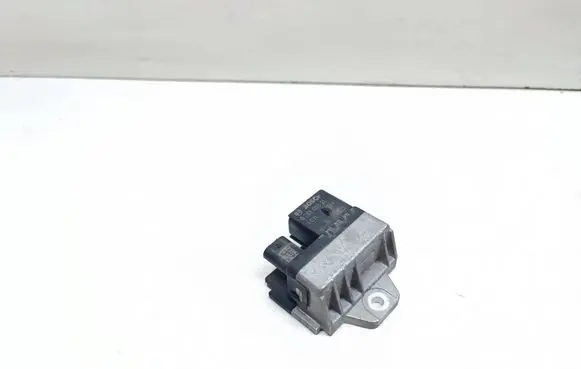 BMW 3 F30 F35 F31 Glow plug pre-heat relay 8514120 0281003115