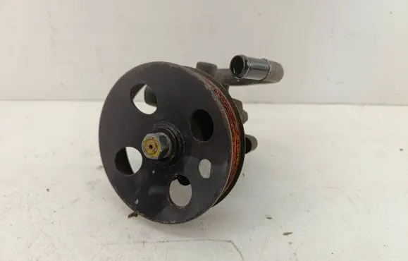Chevrolet Epica Power steering pump 96475856