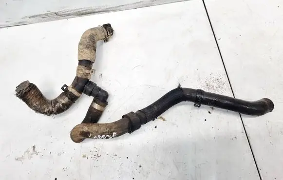 Ford Mondeo MK IV Engine coolant pipe/hose