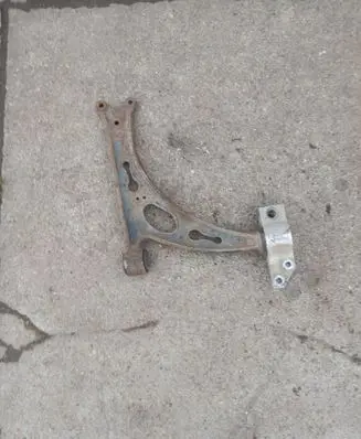 Volkswagen Touran I Front lower control arm/wishbone 1K0407153G
