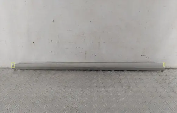 Sill/side skirt trim