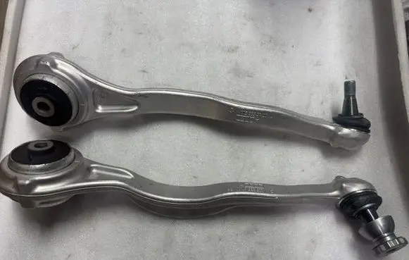 Mercedes-Benz S W223 Front control arm A2233308505