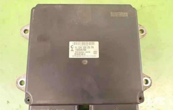 Mitsubishi Colt Engine control unit/module ECU