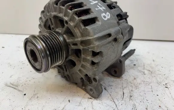 Volkswagen Touran III Generator/alternator 04L903023H 2627026G 218038908